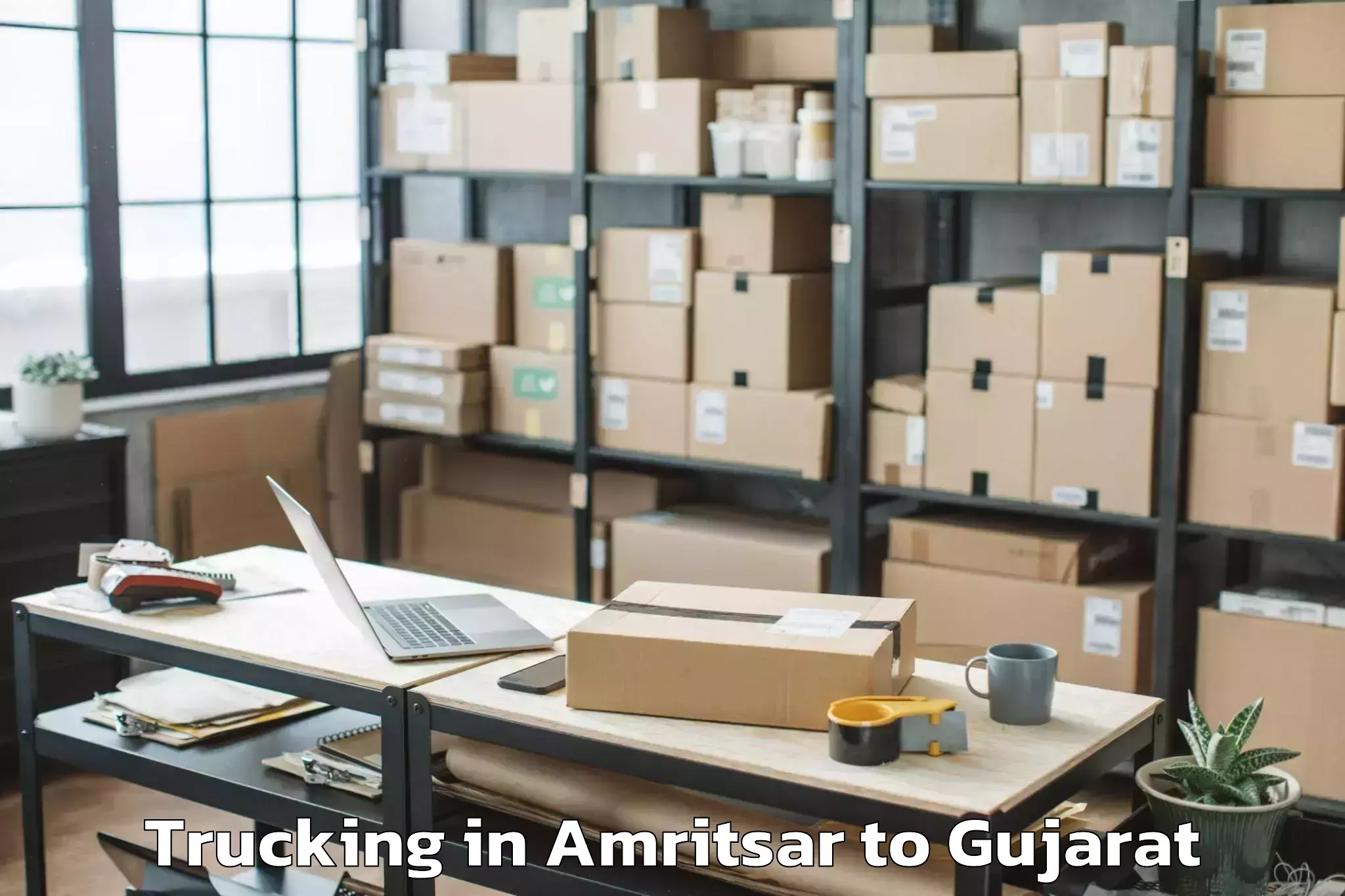 Book Amritsar to Gandhidham Trucking Online